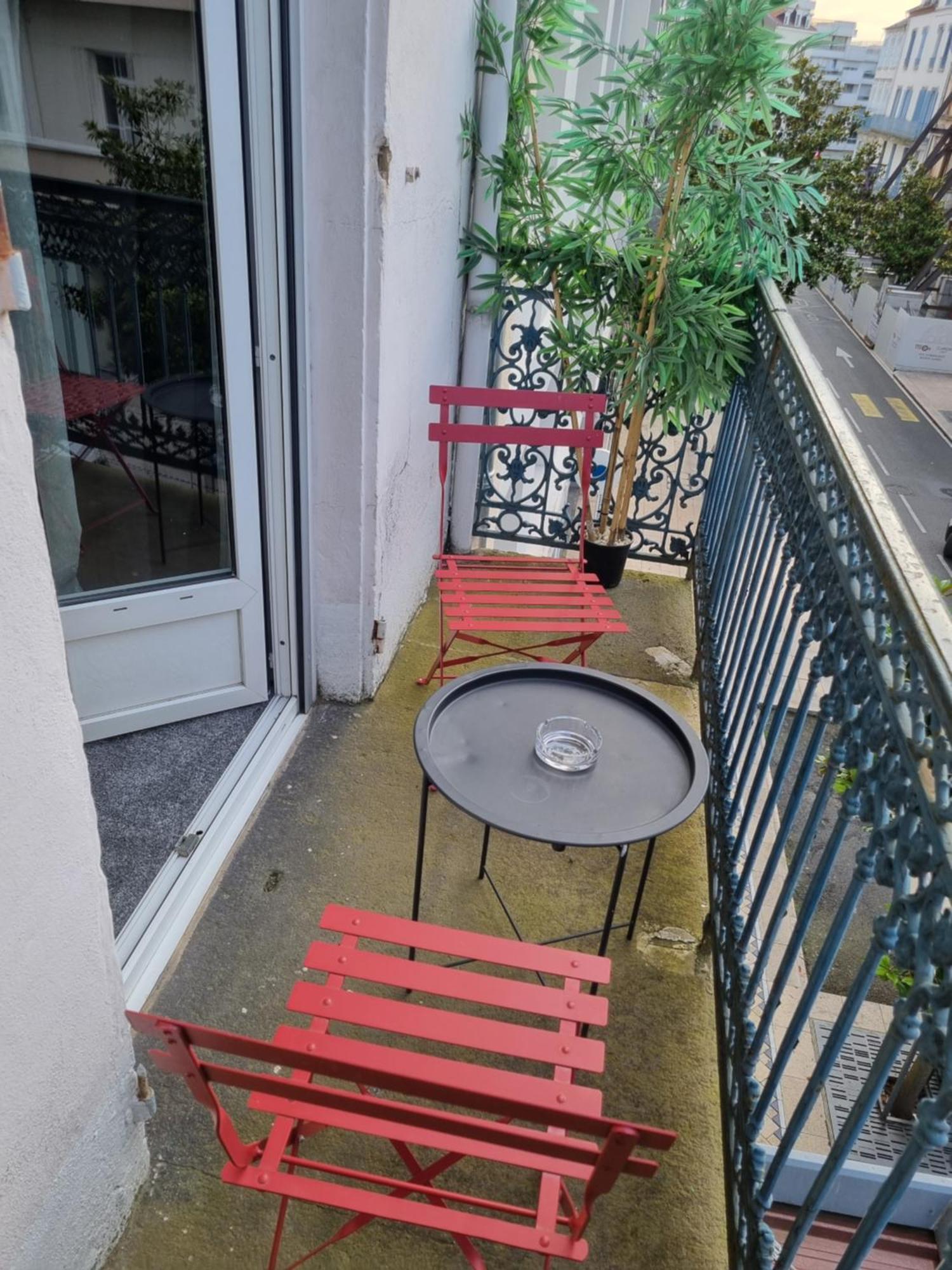 Hotel & Restaurant Le Patio Vichy Exteriér fotografie