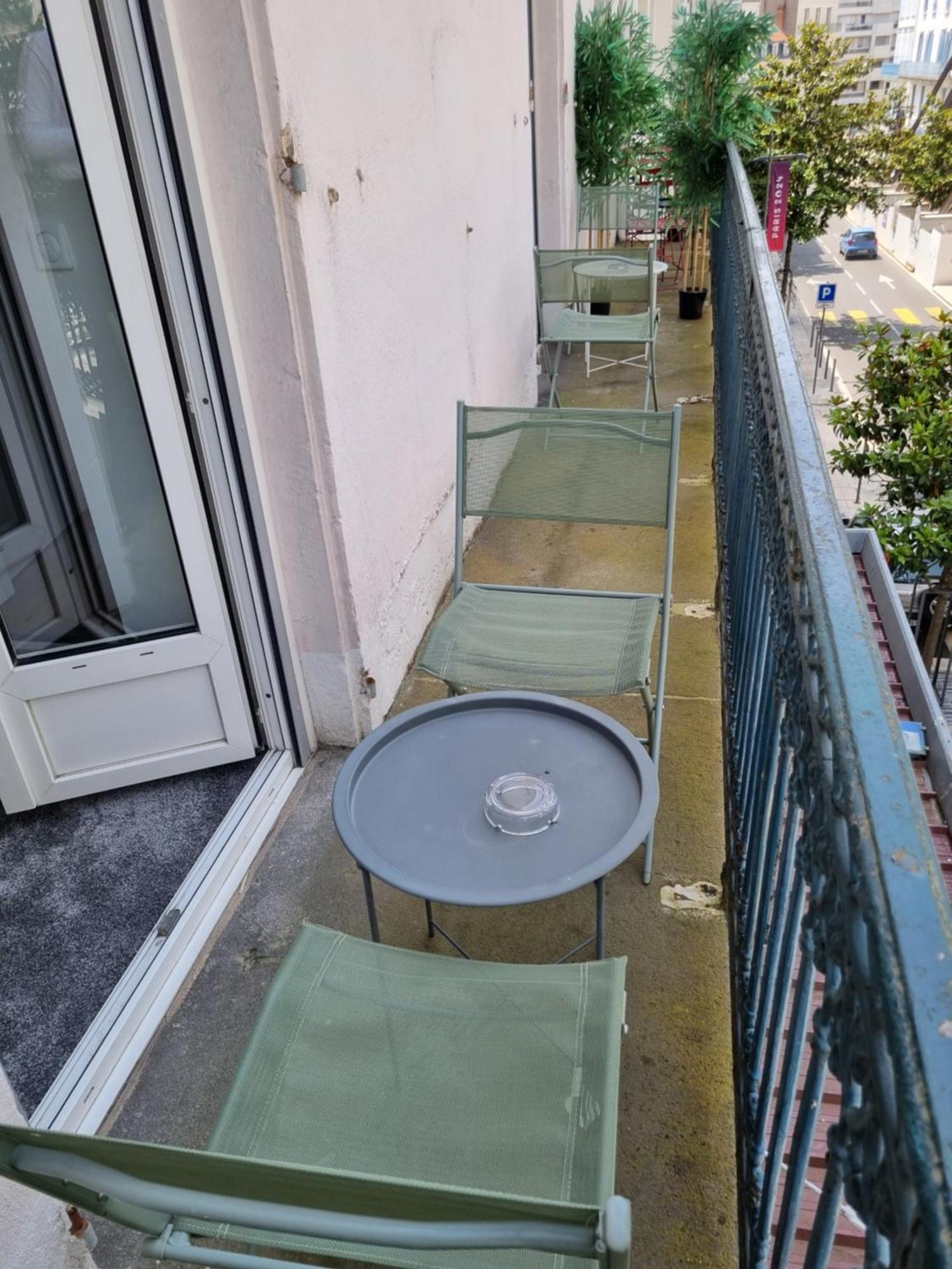 Hotel & Restaurant Le Patio Vichy Exteriér fotografie
