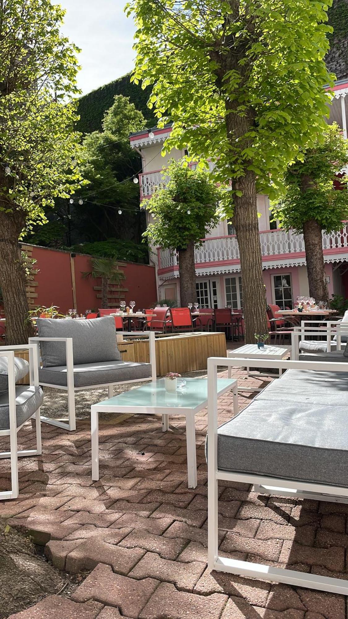 Hotel & Restaurant Le Patio Vichy Exteriér fotografie